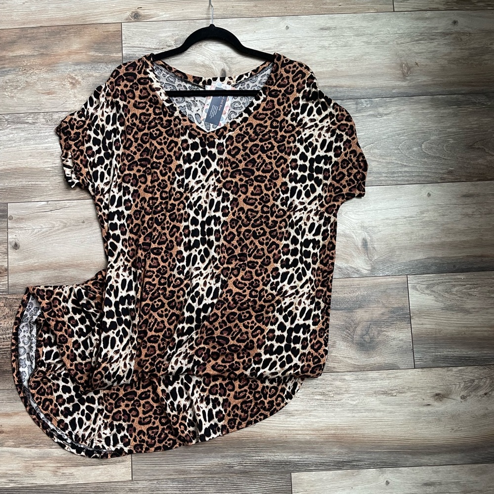 Reb & J. 220 Women’s Leopard V Neck Maxi Dress Side Slits SZ M